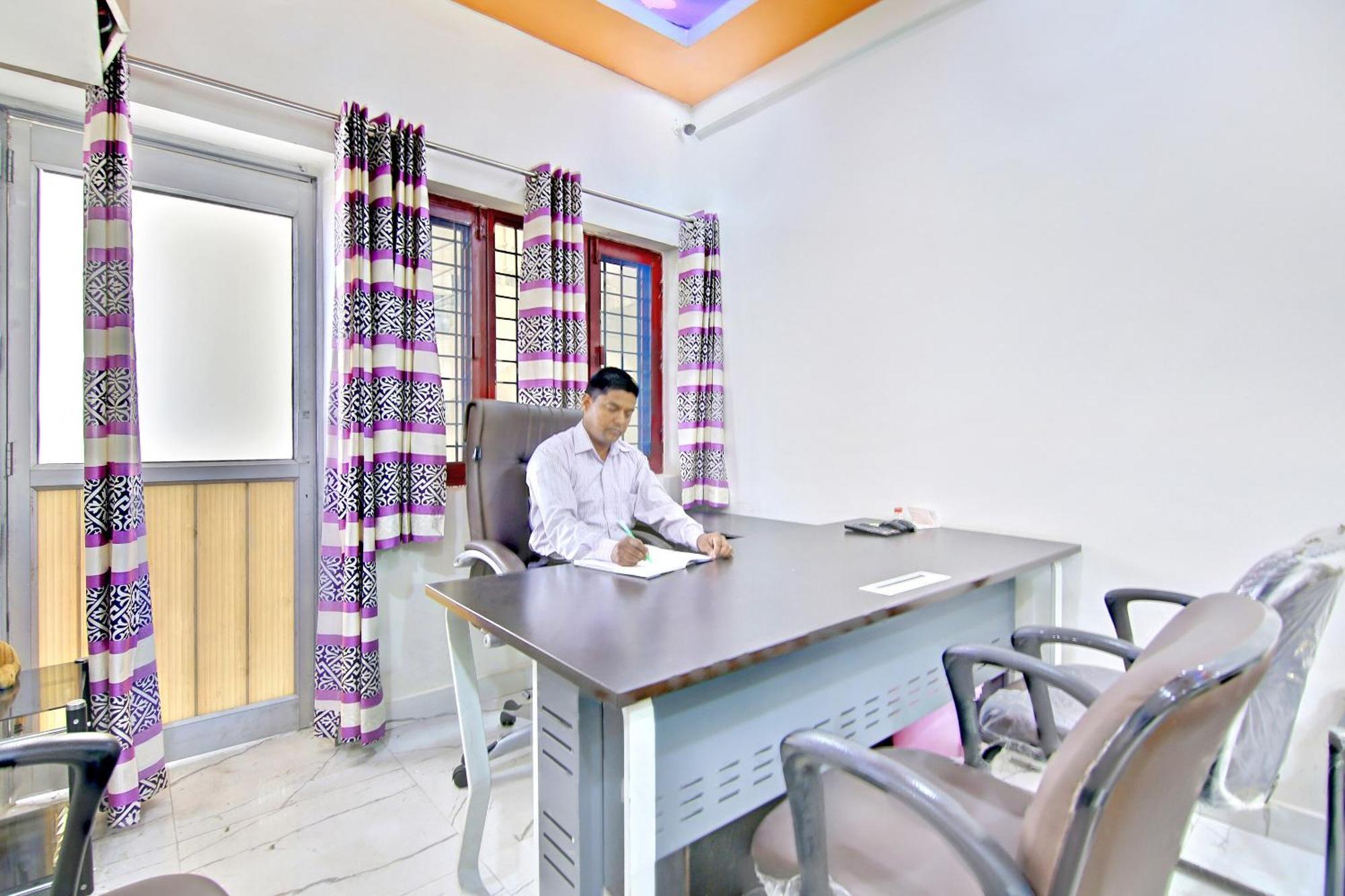 Home 78802 Balaji Bhawan Jhājra Exteriér fotografie